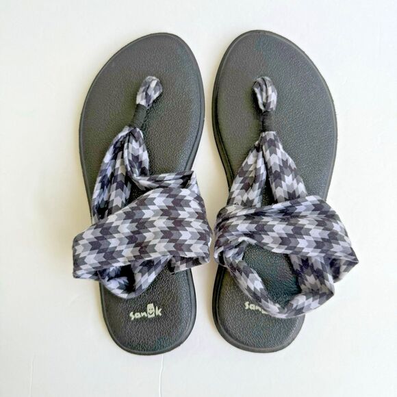 Sanuk Sandals Womens Sz 7 Yoga Slingback Flip Flops Black Gray Chevron Comfort - Picture 5 of 7